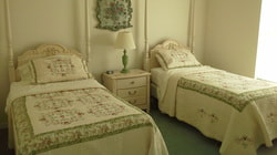 Twin bedroom